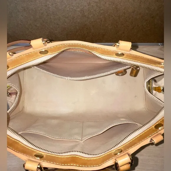 ✅AUTHENTIC❤️ LV BAG2WAYS BREA MM SIZE LOUIS VUITTON - Picture 5 of 11